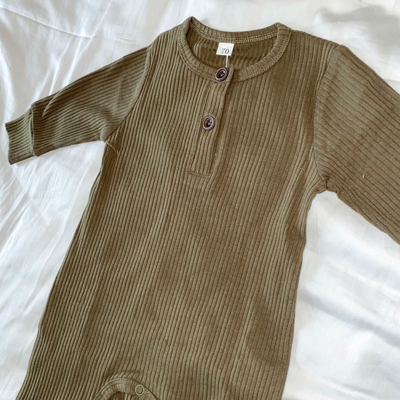 โ๐๐๐๐ฒ + ๐๐๐ฑ๐ฑ๐น๐" ๐๐ฟ๐ฒ๐ฒ๐ป - Picture 2 of 4